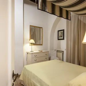 https://teatro-pace-rome.it-romehotels.com